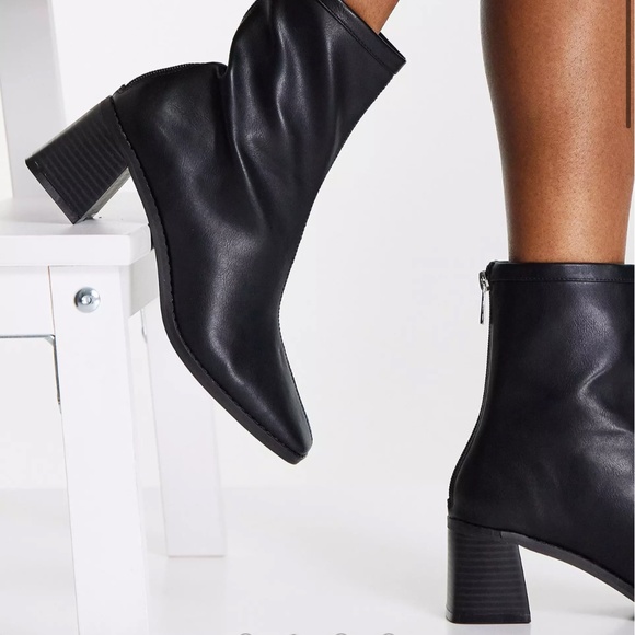 ASOS DESIGN Black Leather Zip Up Boots - Picture 1 of 3